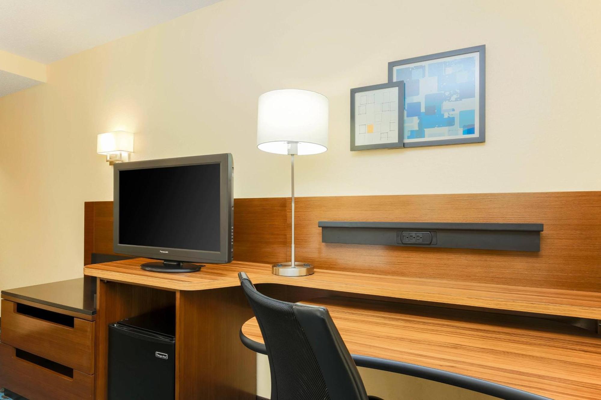 Fairfield Inn And Suites By Marriott Tampa Brandon Heartland Exteriér fotografie